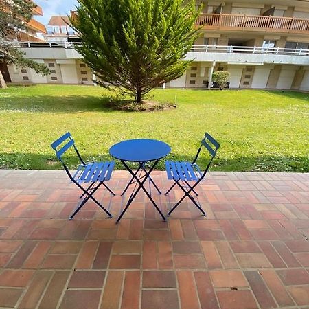 Studio Deauville Situe Devant La Plage Luaran gambar